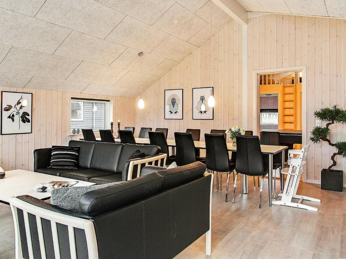 12 Person Holiday Home In Hasselberg Kappeln Exterior foto