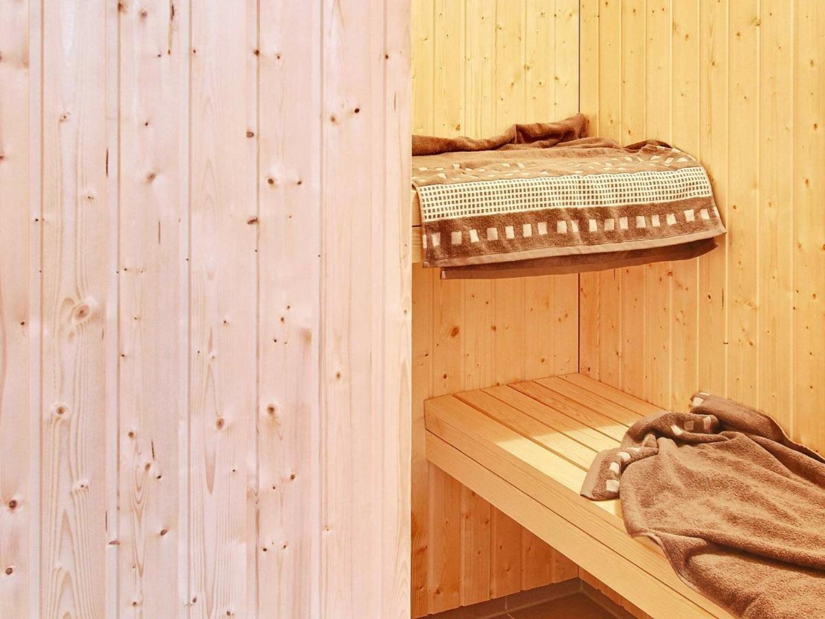 12 Person Holiday Home In Hasselberg Kappeln Exterior foto